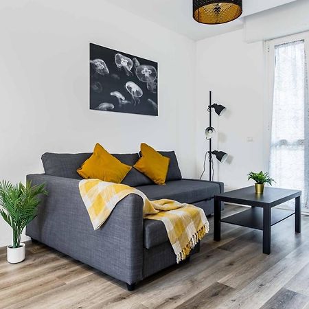 2 Bedrooms Apt With Terrace - Nolo Area Via Varanini Милано Екстериор снимка